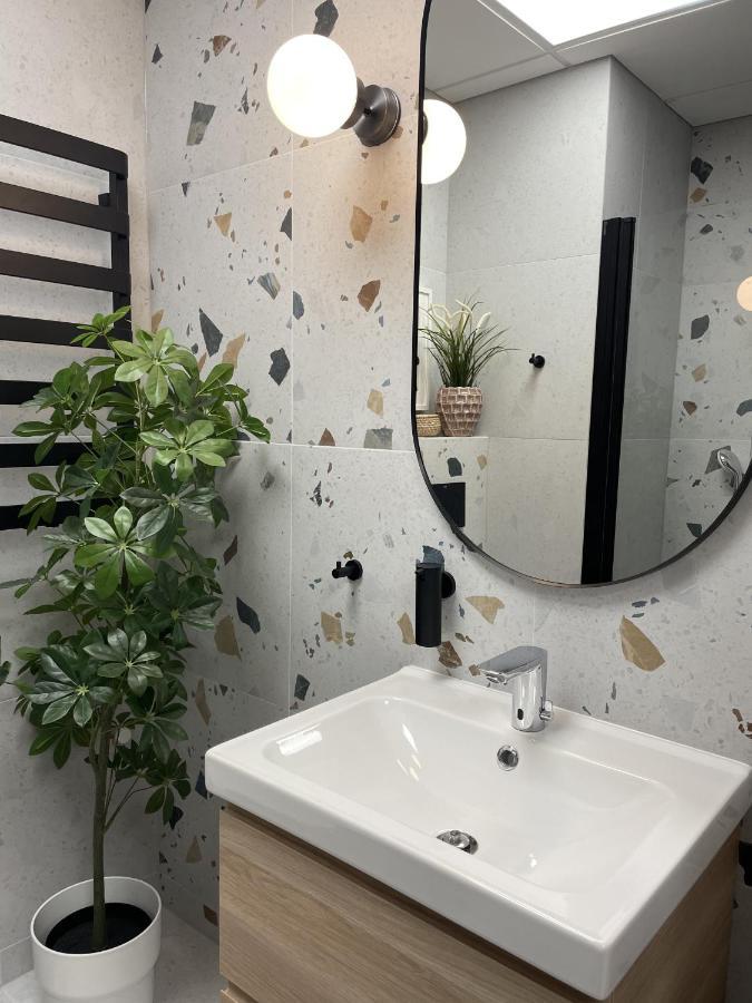 Oui Oui Apartment Varsó Kültér fotó